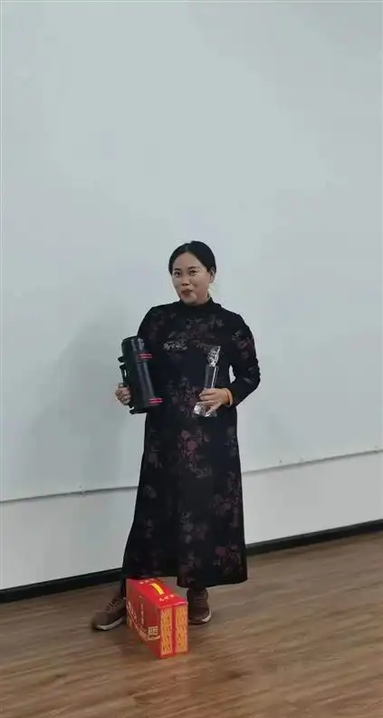 宜昌网约车司机 刘家英 _最牛网约车司机_ 湖北荣誉好司机 刘家英