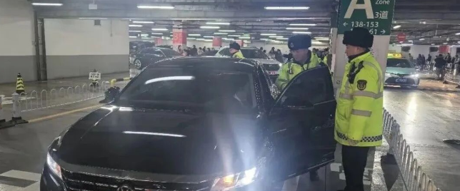 2026年重罚网约车平台！违规派单一次最高罚款3万元，双证司机跑车更放心了